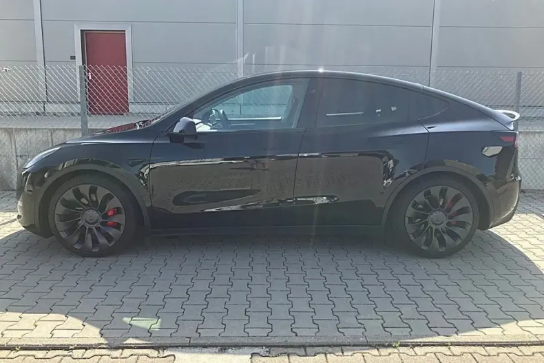 Tesla Model Y din 2025 cu 12.000 km - oferta TES149705 - foto 3