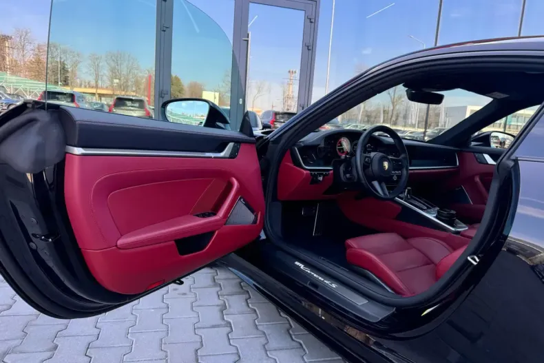 Porsche 911 din 2024 cu 19.023 km - oferta POR149713 - foto 9