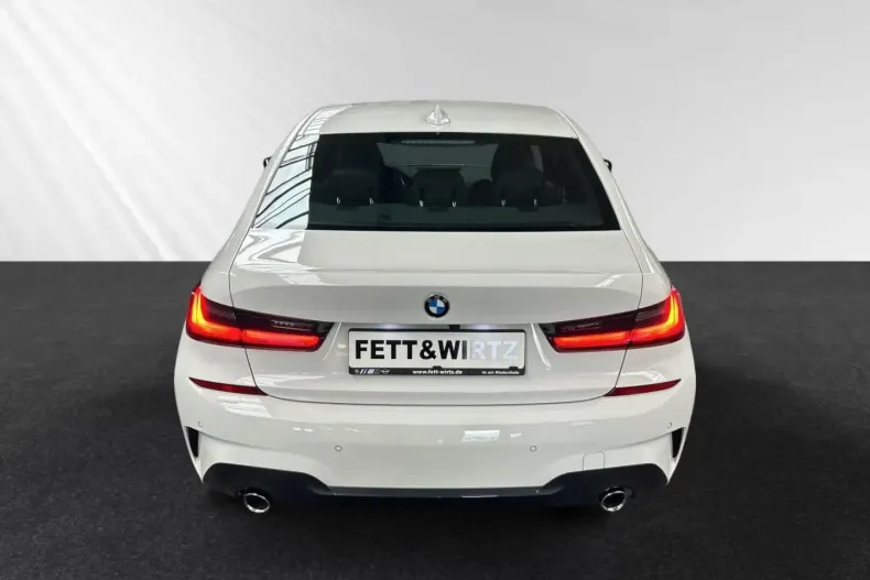 BMW 318 din 2022 cu 46.950 km - oferta BMW149721 - foto 5