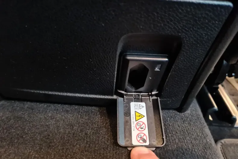 Mercedes-Benz GLE 350 din 2020 cu 94.224 km - oferta MER149723 - foto 19