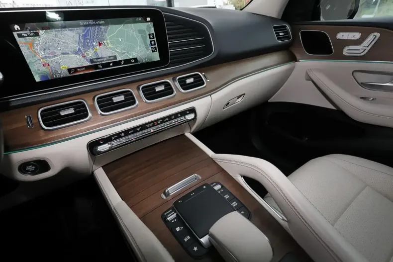 Mercedes-Benz GLE 350 din 2021 cu 100.730 km - oferta MER149738 - foto 10