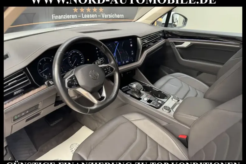 Volkswagen Touareg din 2022 cu 76.879 km - oferta VOL149755 - foto 12