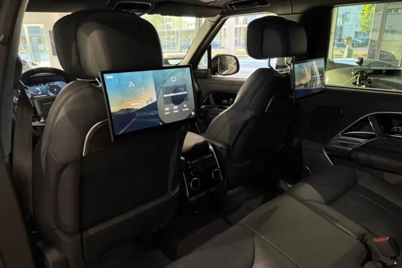 Land Rover Range Rover din 2023 cu 18.050 km - oferta LAN149785 - foto 21