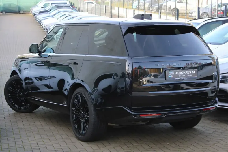 Land Rover Range Rover din 2023 cu 39.869 km - oferta LAN149786 - foto 4