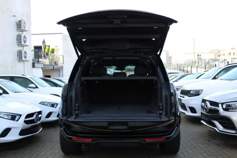 Land Rover Range Rover din 2023 cu 39.869 km - oferta LAN149786 - foto 12