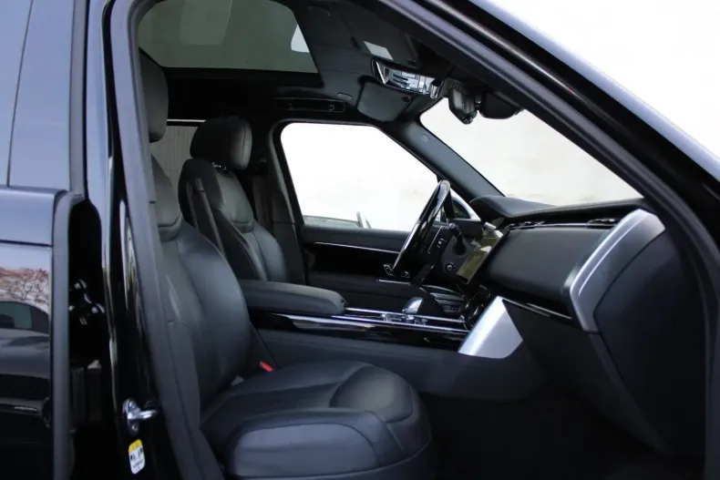 Land Rover Range Rover din 2023 cu 39.869 km - oferta LAN149786 - foto 17