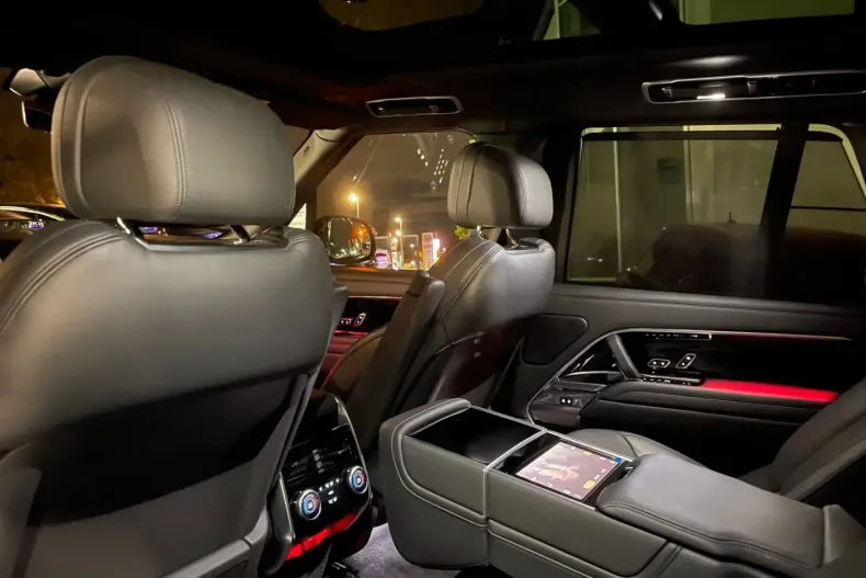 Land Rover Range Rover din 2023 cu 39.869 km - oferta LAN149786 - foto 35