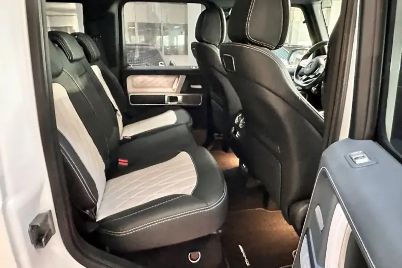 Mercedes-Benz G 500 din 2023 cu 25.199 km - oferta MER149795 - foto 7