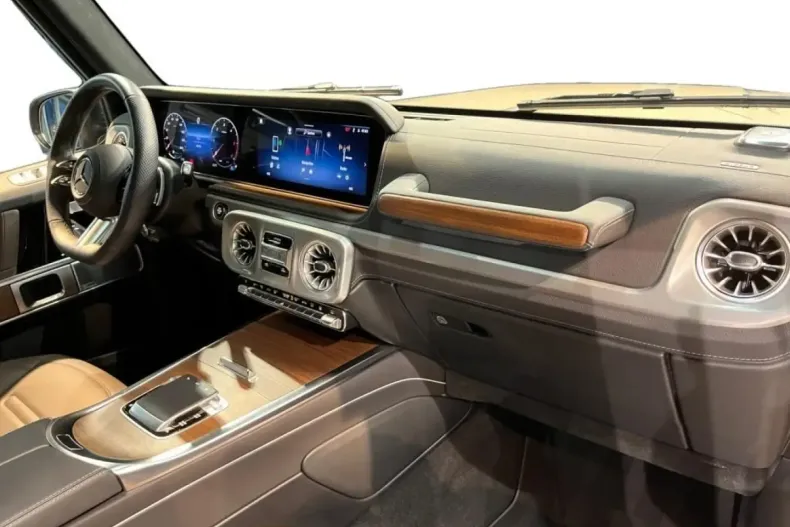 Mercedes-Benz G 450 din 2024 cu 40.484 km - oferta MER149806 - foto 3