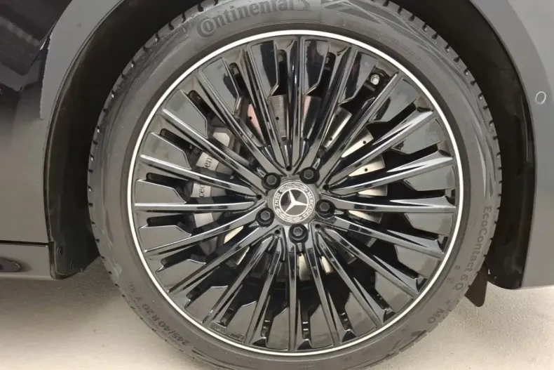 Mercedes-Benz E 200 din 2025 cu 14.050 km - oferta MER149816 - foto 9