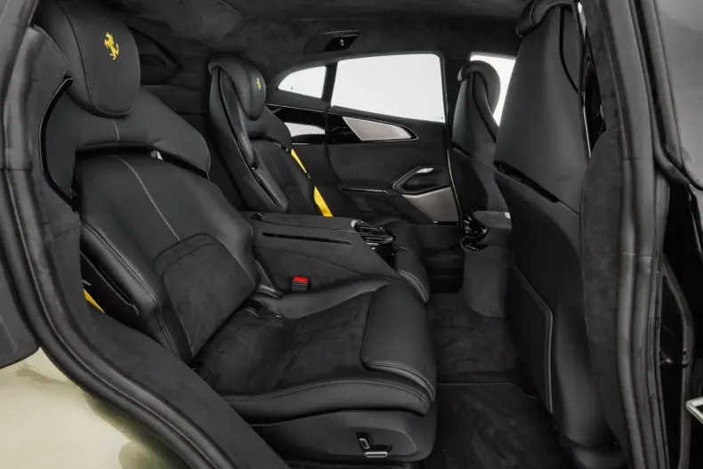 Ferrari Purosangue din 2024 cu 6.000 km - oferta FER149820 - foto 23