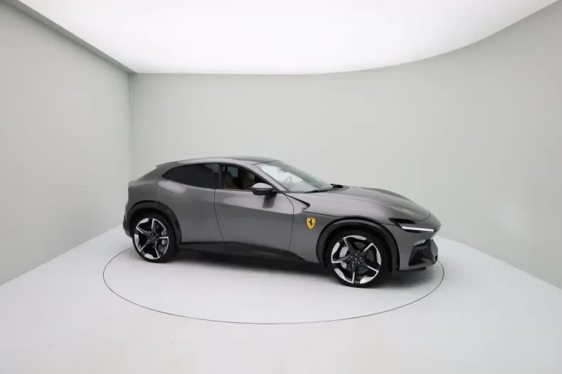Ferrari Purosangue din 2023 cu 4.570 km - oferta FER149828 - foto 4