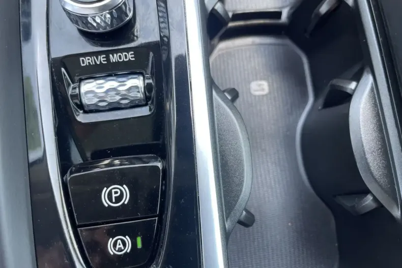 Volvo XC60 din 2020 cu 114.513 km - oferta VOL149831 - foto 20