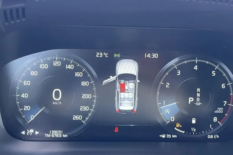 Volvo XC60 din 2020 cu 139.500 km - oferta VOL149847 - foto 3