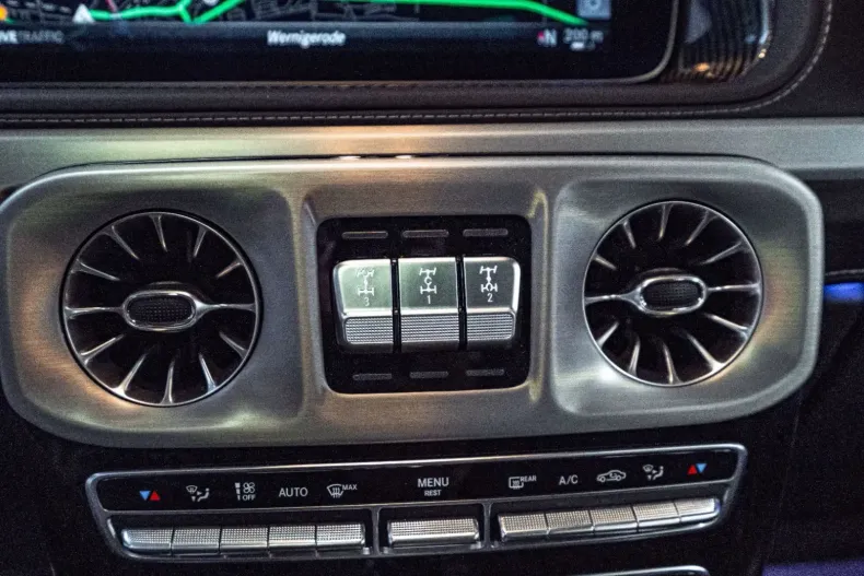 Mercedes-Benz G 63 AMG din 2024 cu 6.000 km - oferta MER149848 - foto 41