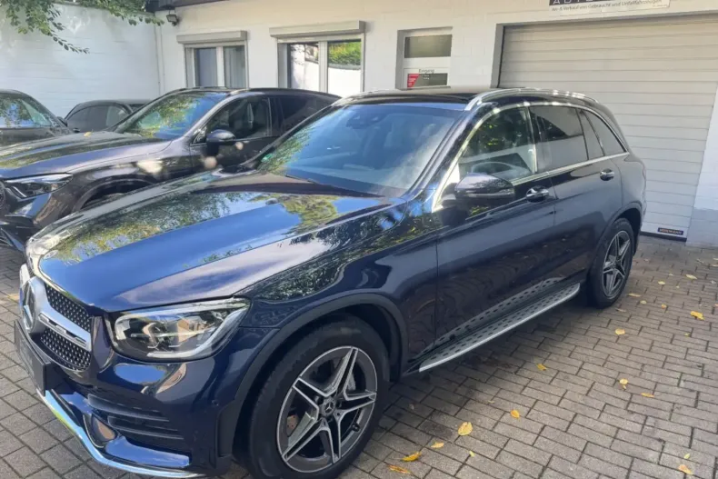 Mercedes-Benz GLC 220 din 2021 cu 93.200 km - oferta MER149867 - foto 4