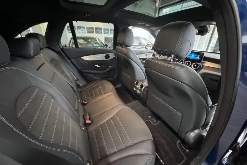 Mercedes-Benz GLC 220 din 2020 cu 82.000 km - oferta MER149868 - foto 26