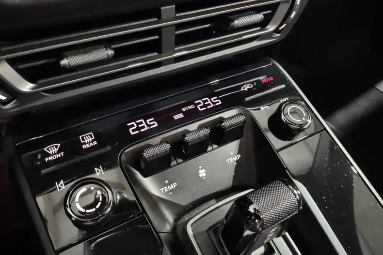 Porsche 992 din 2023 cu 24.500 km - oferta POR149869 - foto 33