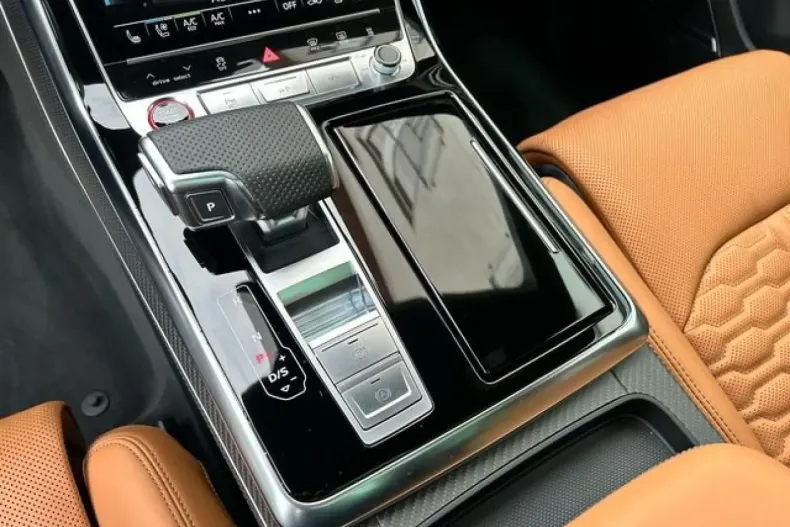 Audi RSQ8 din 2022 cu 2.165 km - oferta AUD149879 - foto 16