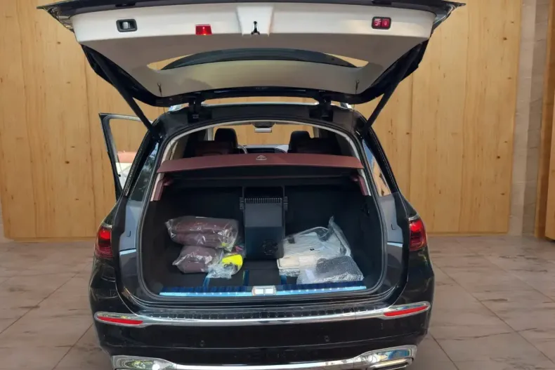 Mercedes-Benz GLS 600 din 2025 cu 8 km - oferta MER149882 - foto 4