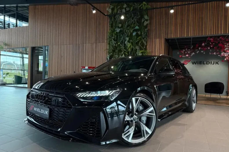 Audi RS6 din 2021 cu 72.100 km - oferta AUD149884 - foto 1