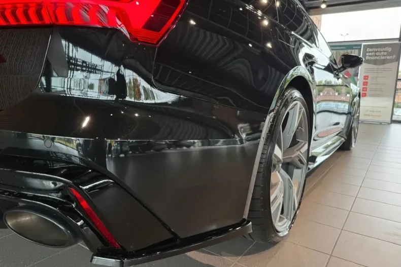 Audi RS6 din 2021 cu 72.100 km - oferta AUD149884 - foto 8