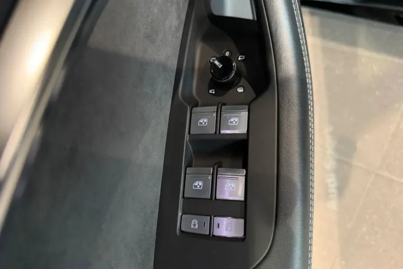 Audi RS6 din 2021 cu 72.100 km - oferta AUD149884 - foto 9