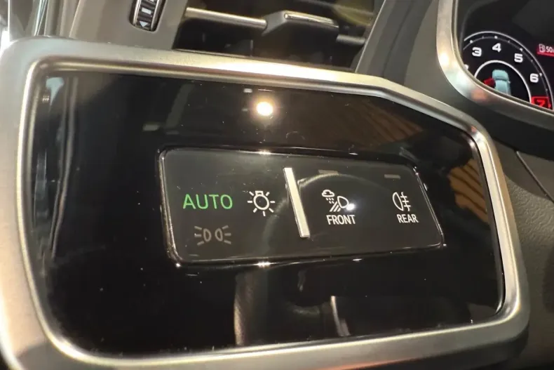 Audi RS6 din 2021 cu 72.100 km - oferta AUD149884 - foto 11