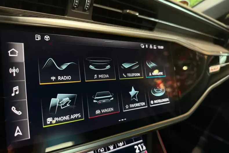 Audi RS6 din 2021 cu 72.100 km - oferta AUD149884 - foto 17