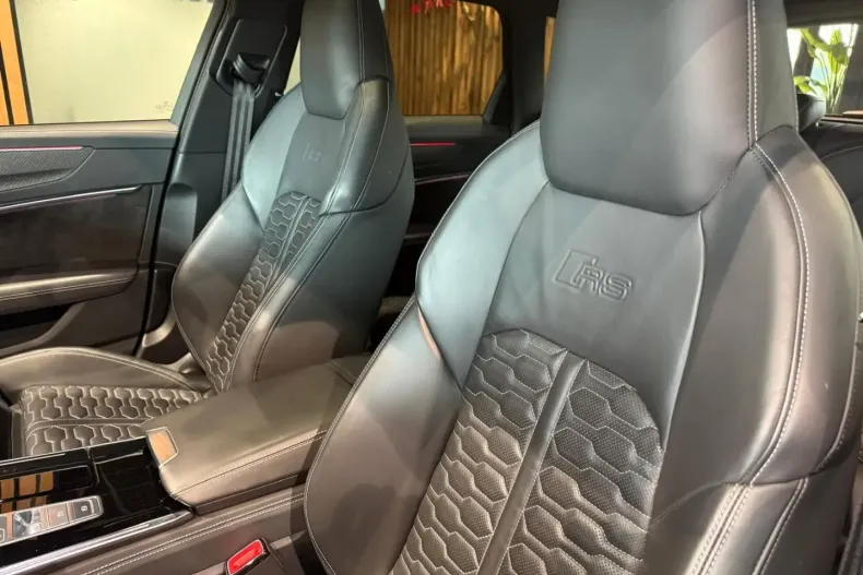 Audi RS6 din 2021 cu 72.100 km - oferta AUD149884 - foto 29