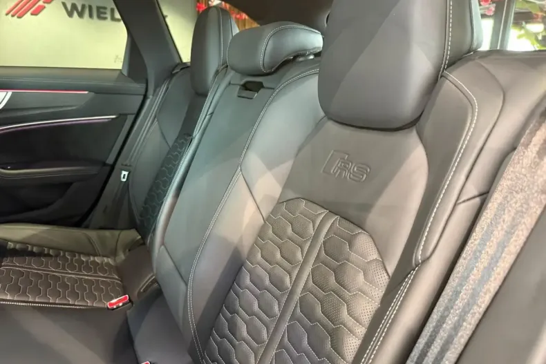 Audi RS6 din 2021 cu 72.100 km - oferta AUD149884 - foto 33