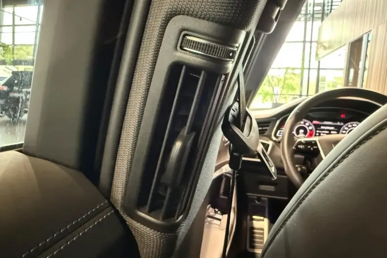 Audi RS6 din 2021 cu 72.100 km - oferta AUD149884 - foto 36