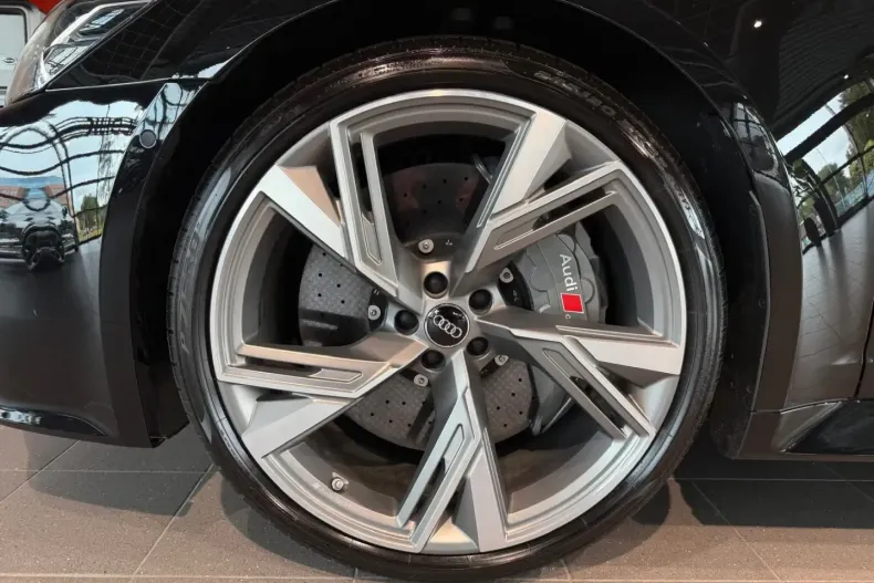 Audi RS6 din 2021 cu 72.100 km - oferta AUD149884 - foto 49