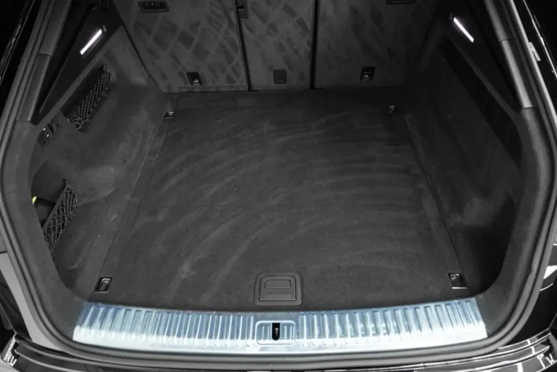 Audi RSQ8 din 2023 cu 32.460 km - oferta AUD149892 - foto 9