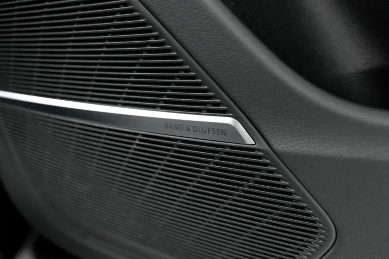 Audi RSQ8 din 2023 cu 32.460 km - oferta AUD149892 - foto 23