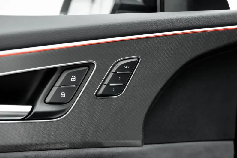 Audi RSQ8 din 2023 cu 32.460 km - oferta AUD149892 - foto 33