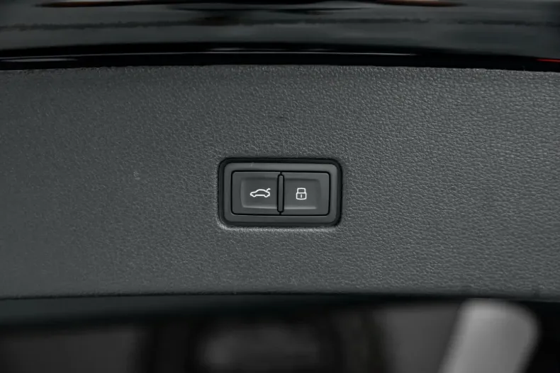 Audi RSQ8 din 2023 cu 32.460 km - oferta AUD149892 - foto 42