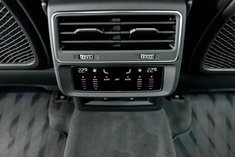 Audi RSQ8 din 2023 cu 32.460 km - oferta AUD149892 - foto 43