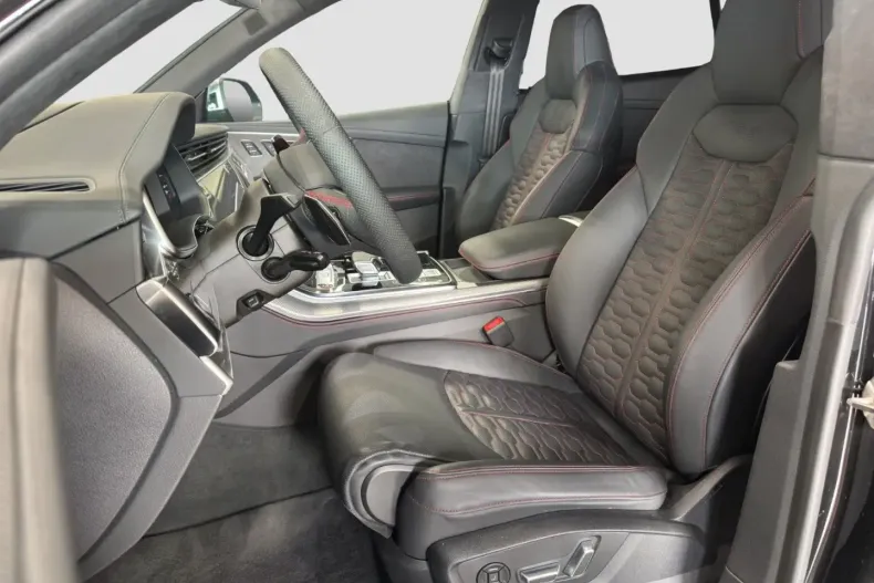 Audi RSQ8 din 2024 cu 3.073 km - oferta AUD149898 - foto 9