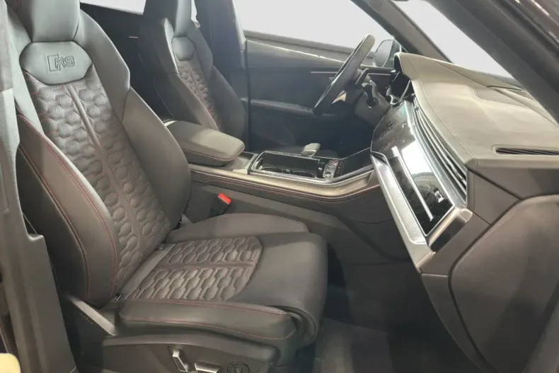 Audi RSQ8 din 2024 cu 3.073 km - oferta AUD149898 - foto 15