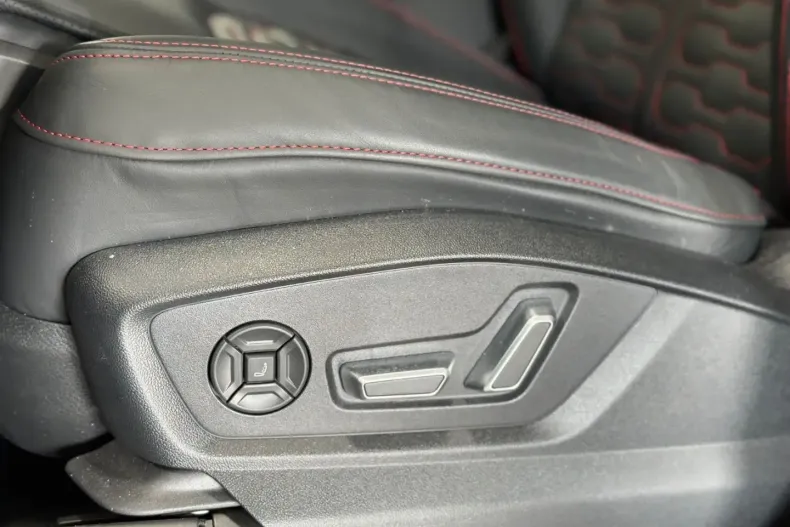 Audi RSQ8 din 2024 cu 3.073 km - oferta AUD149898 - foto 23