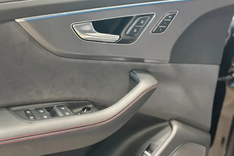 Audi RSQ8 din 2024 cu 3.073 km - oferta AUD149898 - foto 24