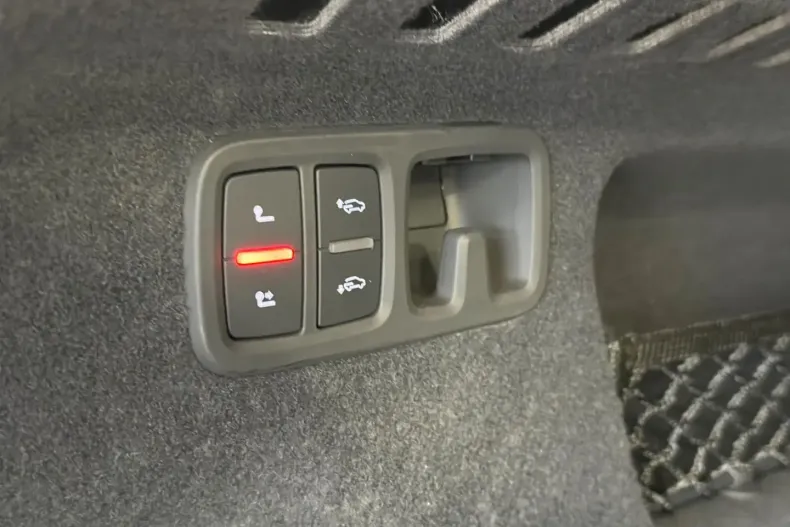 Audi RSQ8 din 2024 cu 3.073 km - oferta AUD149898 - foto 30