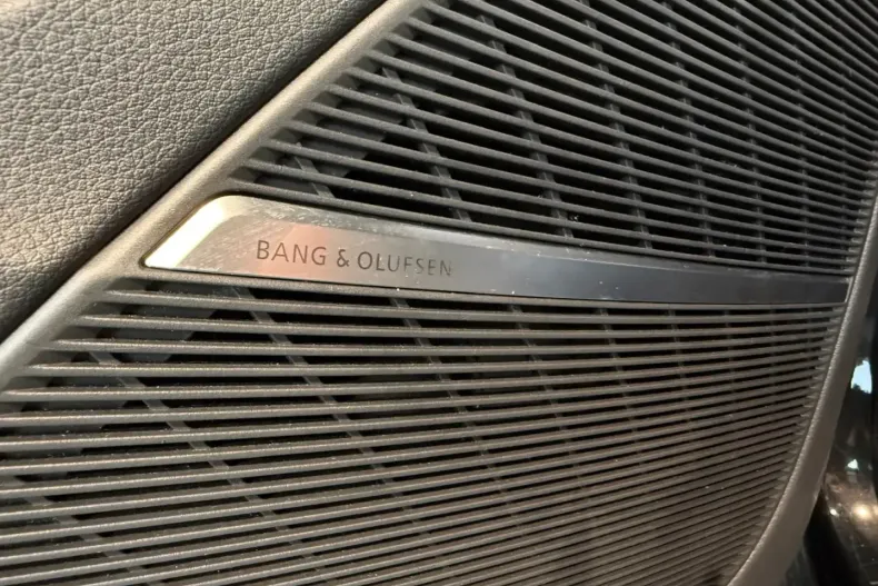 Audi RSQ8 din 2022 cu 72.300 km - oferta AUD149899 - foto 15