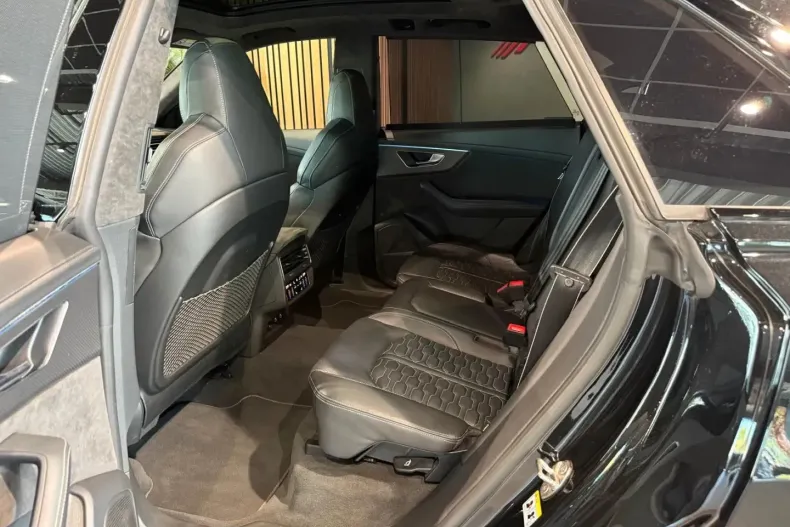 Audi RSQ8 din 2022 cu 72.300 km - oferta AUD149899 - foto 33