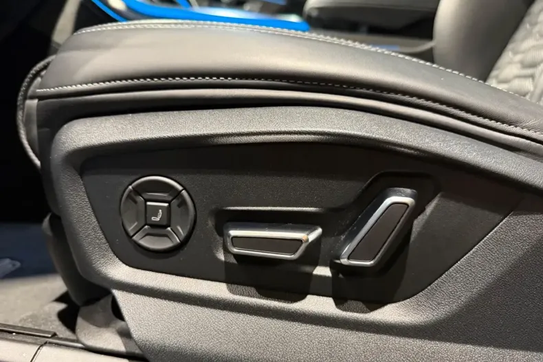 Audi RSQ8 din 2022 cu 72.300 km - oferta AUD149899 - foto 39