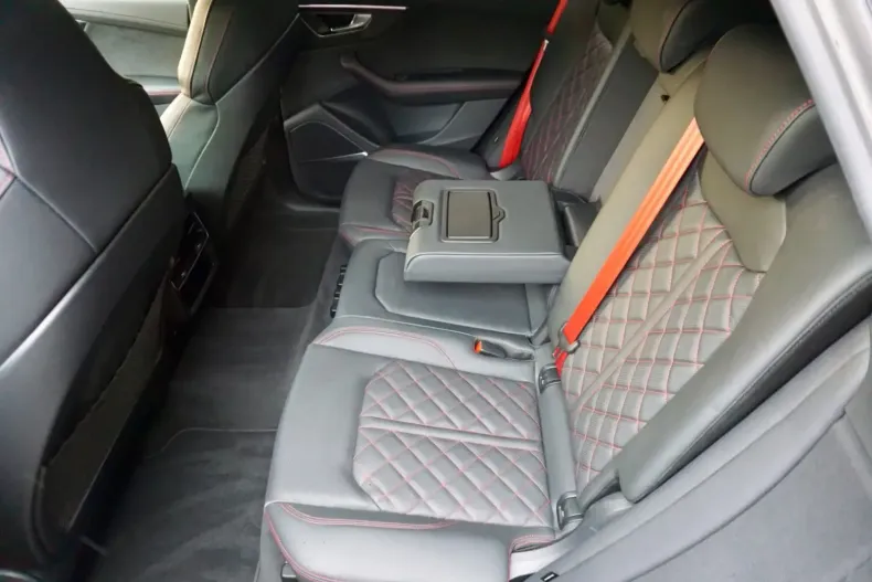 Audi Q8 din 2022 cu 88.500 km - oferta AUD149907 - foto 12