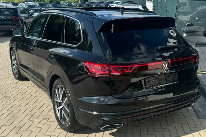Volkswagen Touareg din 2023 cu 31.985 km - oferta VOL149909 - foto 7