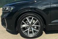 Volkswagen Touareg din 2023 cu 31.985 km - oferta VOL149909 - foto 12