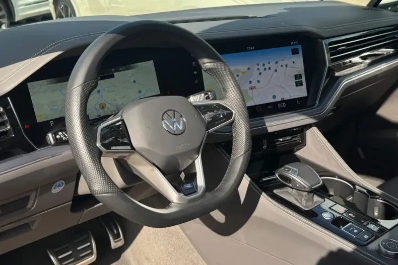 Volkswagen Touareg din 2023 cu 31.985 km - oferta VOL149909 - foto 20